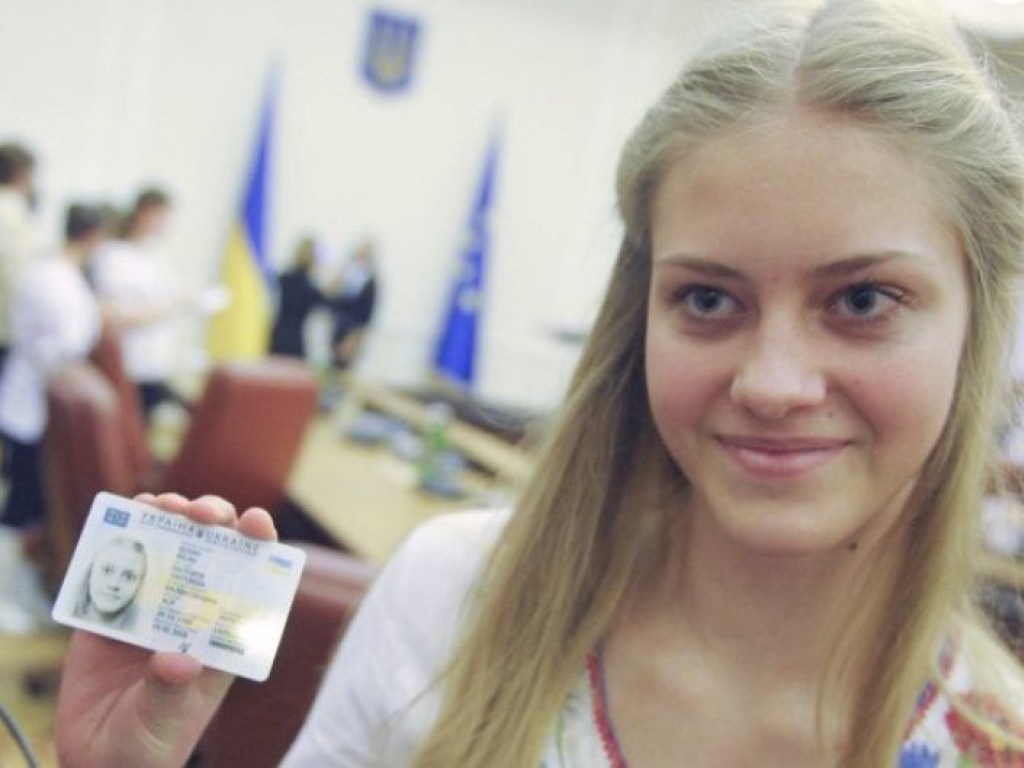 Украинцы смогут посещать страны Балтии по ID-карте