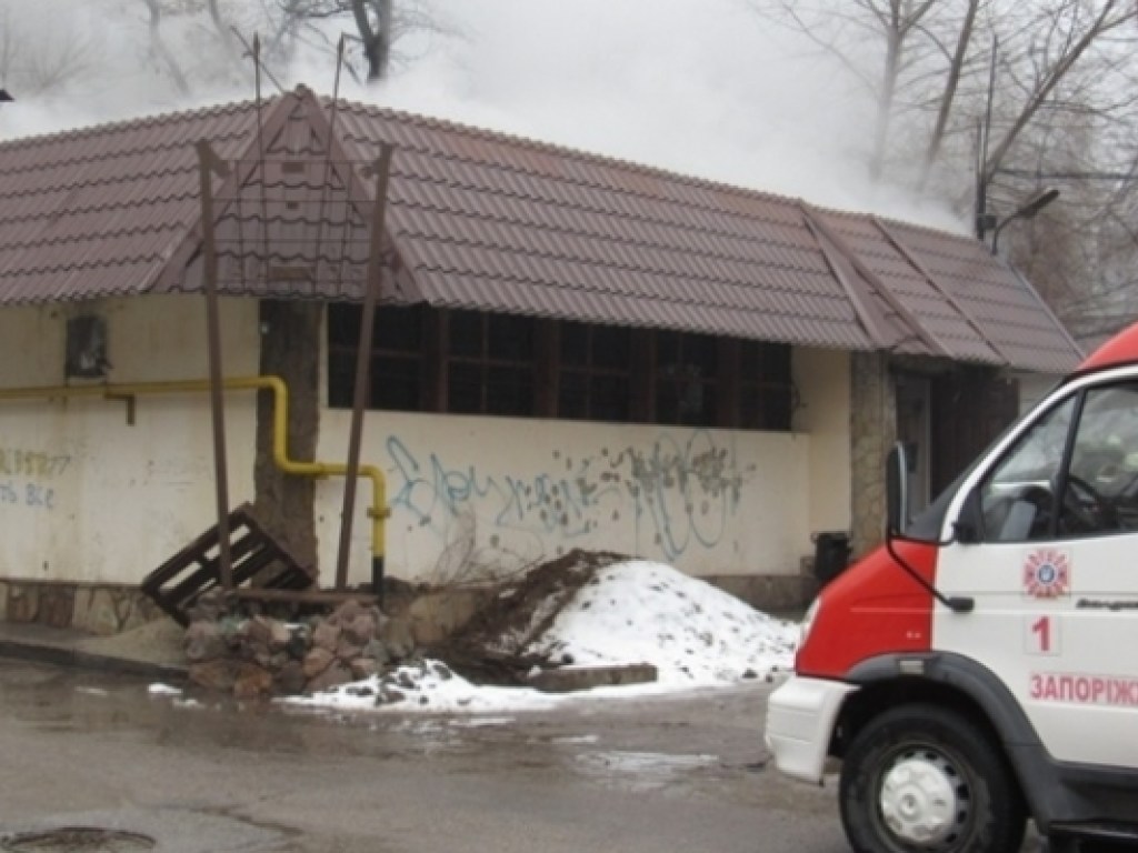 В Запорожье сгорело кафе (ФОТО)