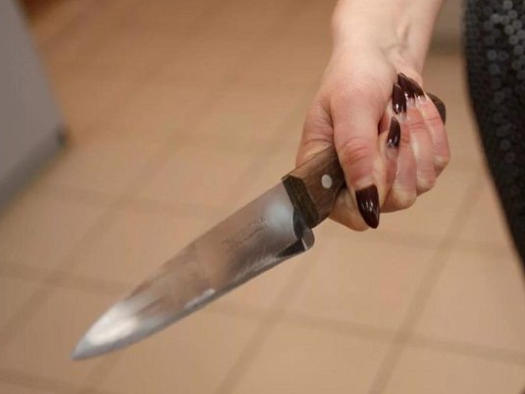В России женщина зарезала двоих своих детей