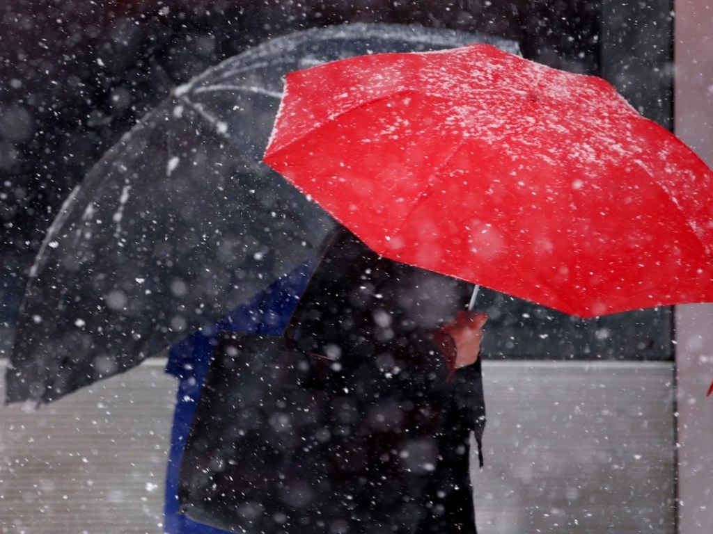 Синоптик: 2 января в Украине потеплеет, ожидается снег с дождем и усиление ветра
