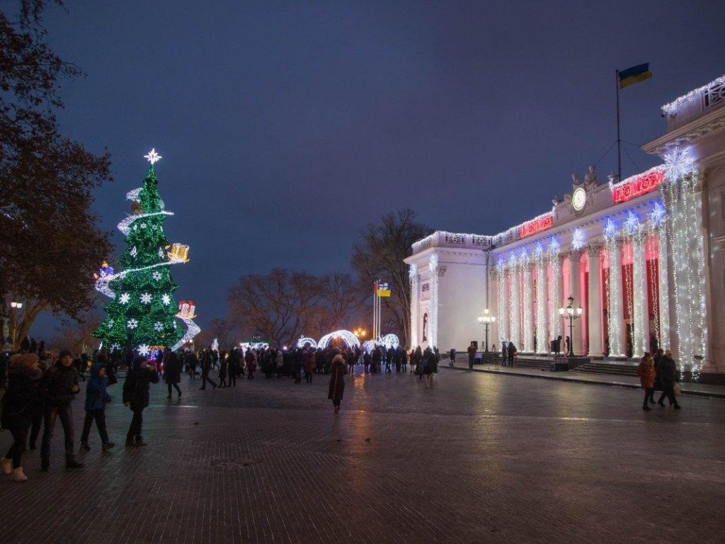 В новогодней толпе в центре Одессы потерялся ребенок