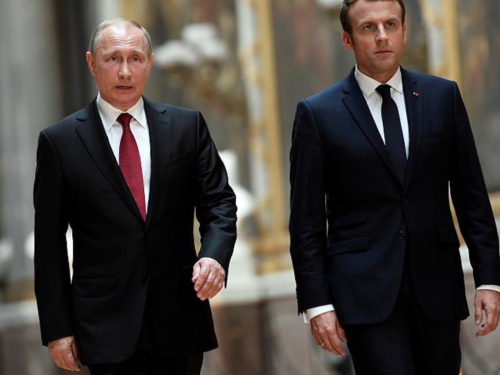 Путин и Макрон обсудили инцидент в Керченском проливе