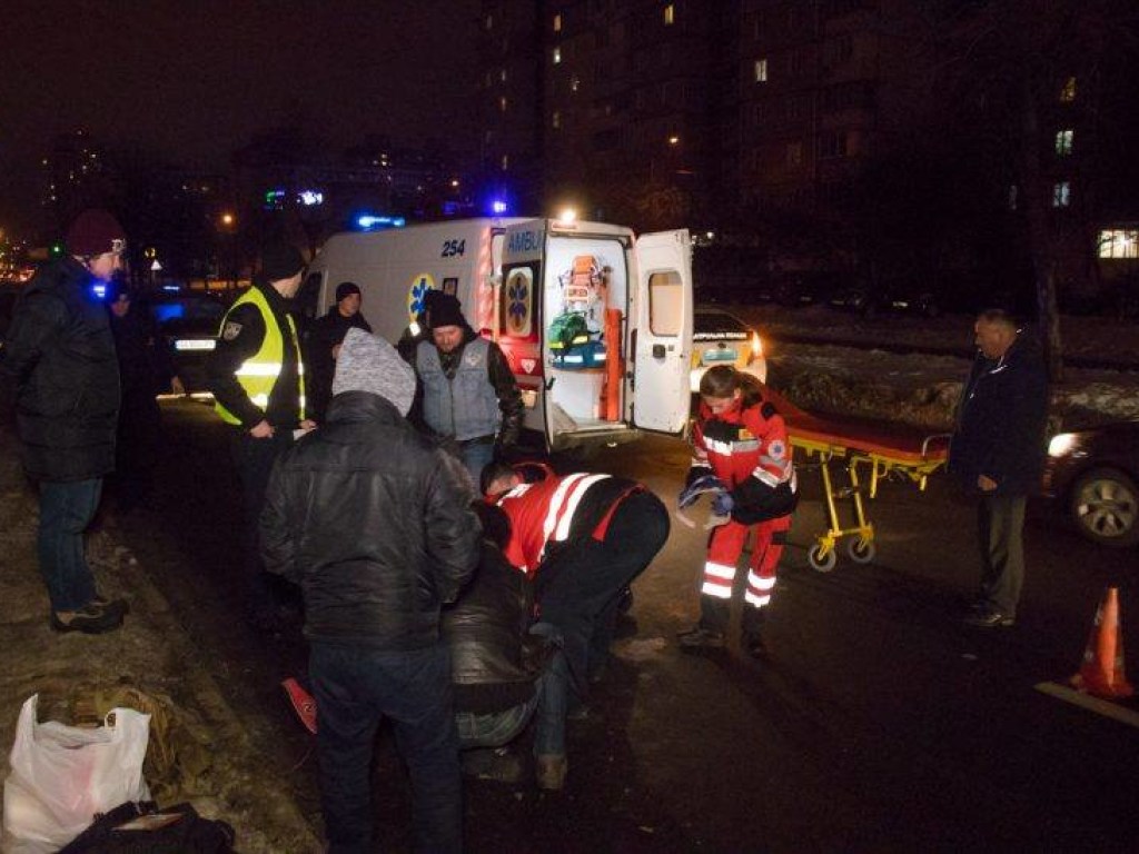  ДТП в Киеве: Пьяный водитель Maserati  насмерть сбил человека на переходе