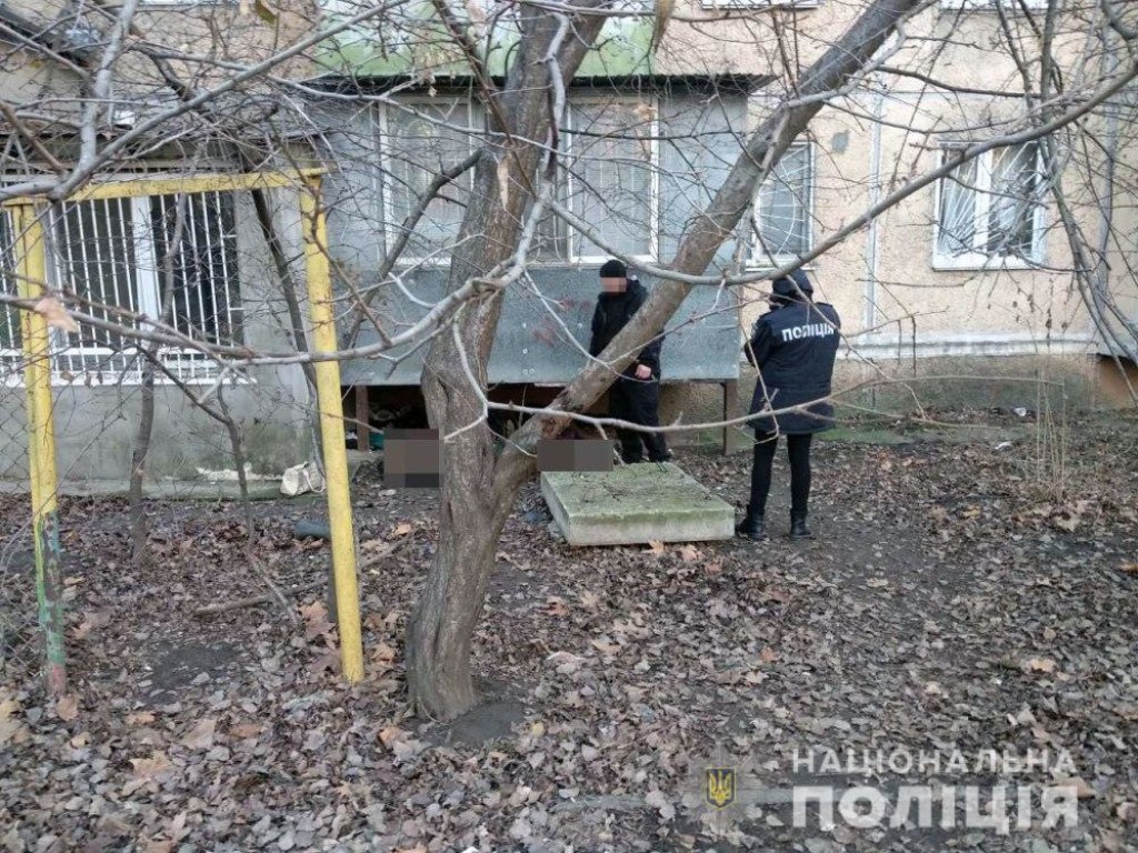 В Одессе женщина умерла на улице от переохлаждения (ФОТО)