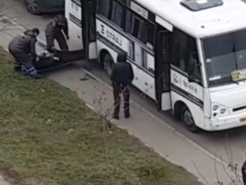 В салоне маршрутки в Одессе скончался пассажир (ФОТО)