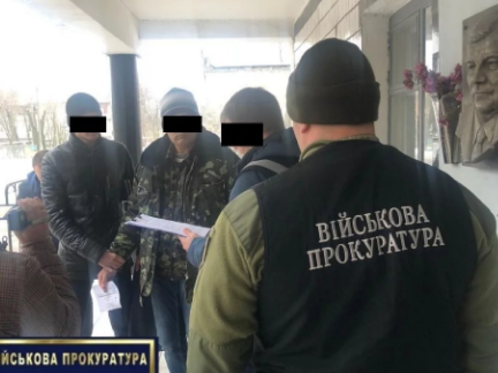 В Запорожье на взятке поймали сотрудника «Укроборонпрома»: получил на руки 4,7 тысячи гривен (ФОТО)