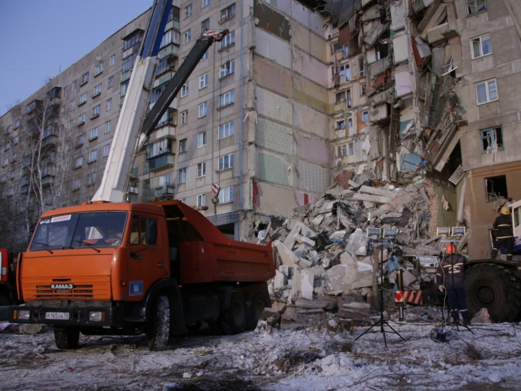Взрыв в Магнитогорске: спасенный из-под завалов младенец пришел в сознание