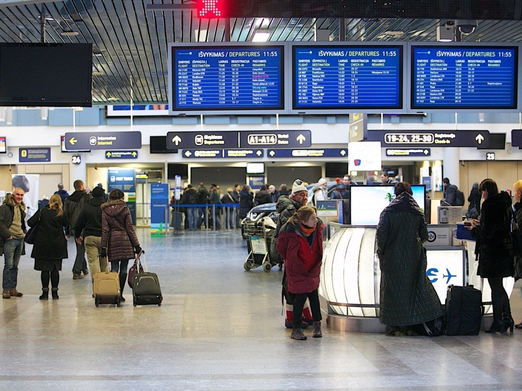 Скандал в аэропорту Литвы: 16 украинцев не могли вернуться в Киев