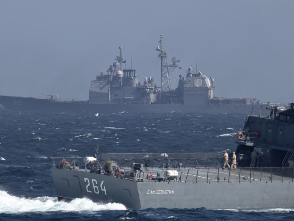 Американский десантный корабль прибыл в румынский порт на Черном море