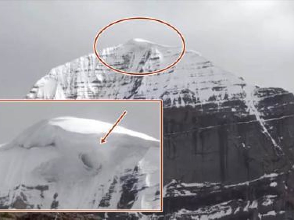 В Тибете на горе Кайлас ученые заметили внеземной портал инопланетян (ВИДЕО)