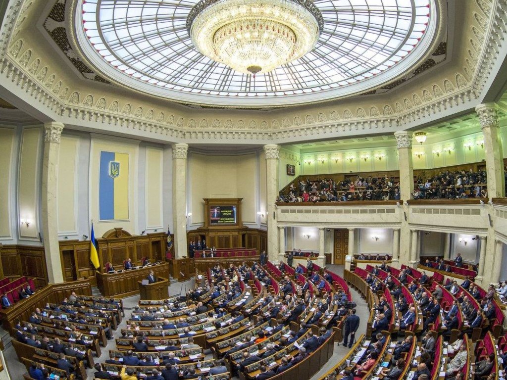 Законопроекты о децентрализации будут приняты уже новым парламентом – политолог