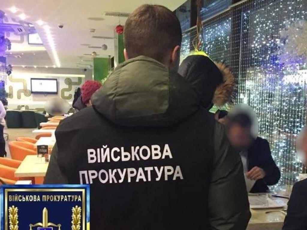 Адвоката депутата Киевского облсовета поймали на взятке офицеру полиции (ФОТО)