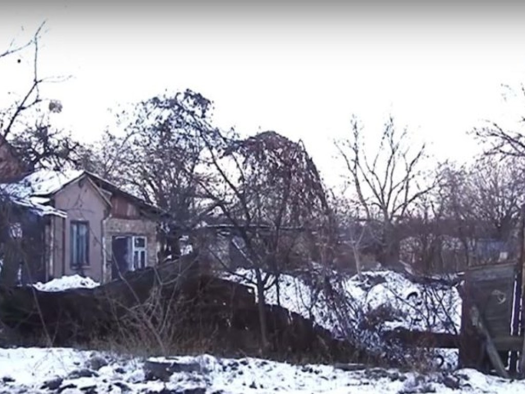У пенсионерки из Ужгорода отобрали дом и землю, пока она была в больнице (ВИДЕО)