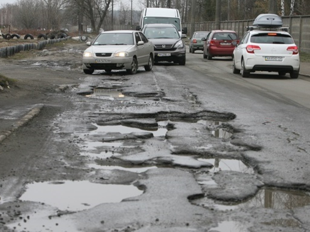 В Украине механизм контроля местных дорог и использования средств на их ремонт не работает &#8212; эксперт