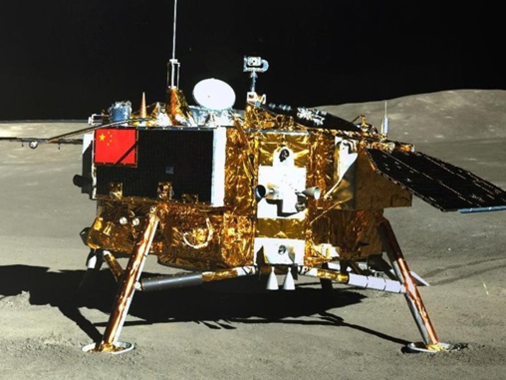 Китайский космический аппарат завершил миссию на обратной стороне Луны