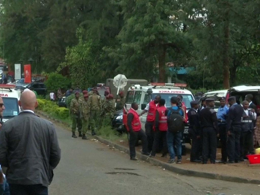 Теракт в Кении: число жертв возросло до 21