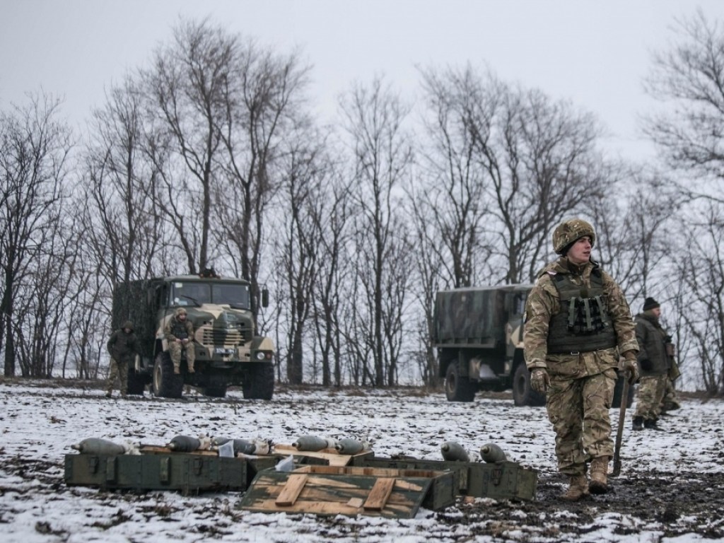 На Донбассе за сутки ранен один украинский военный