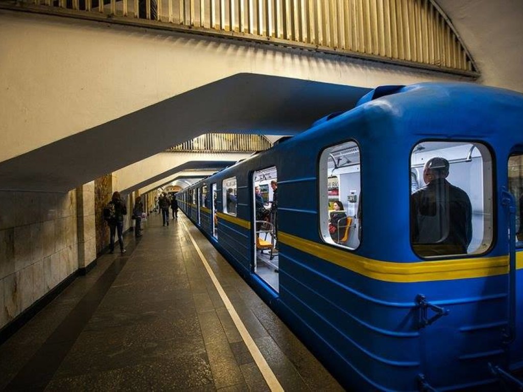 В метро Киева после аварии восстановлено движение