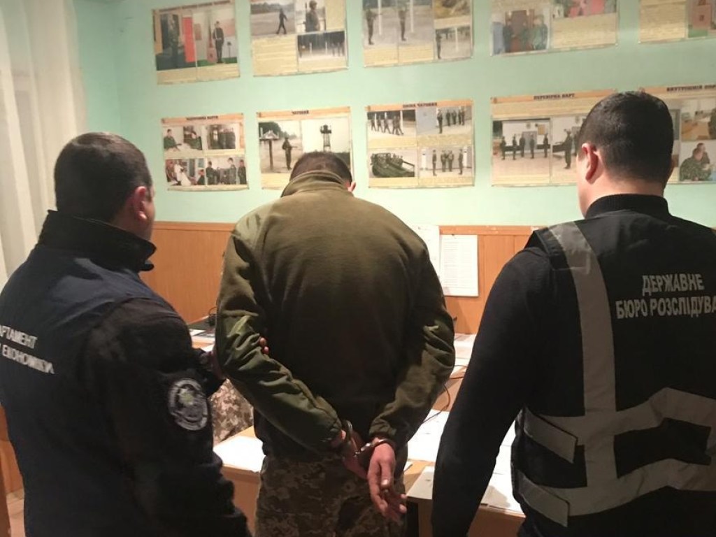 В Запорожской области задержали на взятке офицера полиции