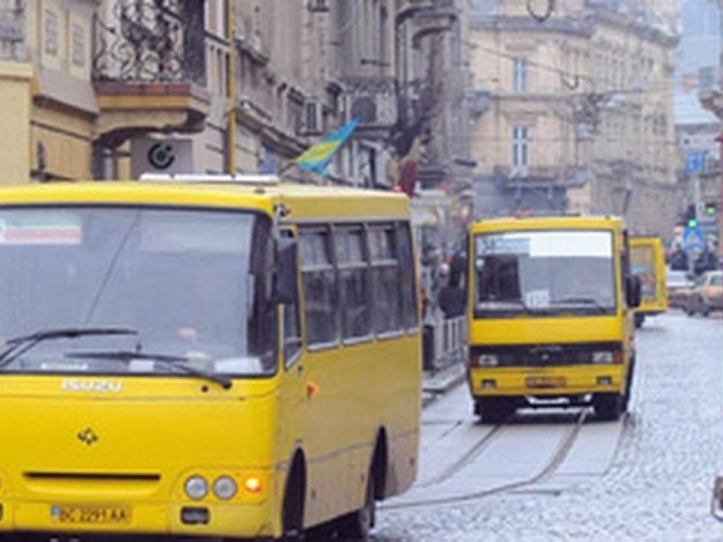 Проезд в маршрутках Львова подорожает в начале февраля