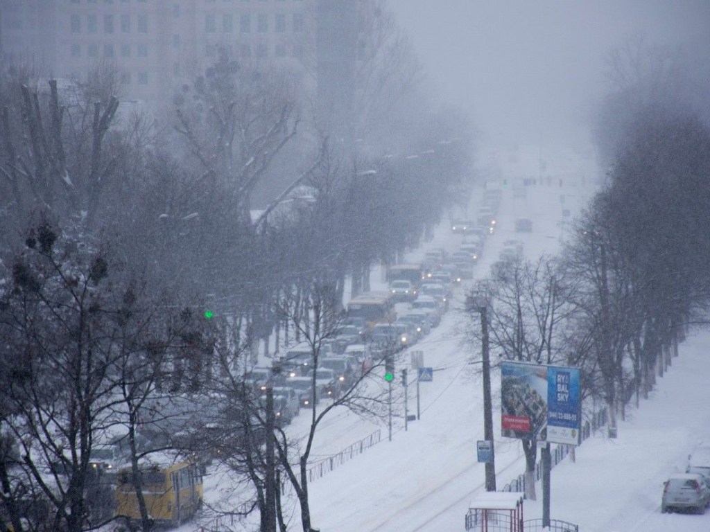 Стало известно, когда в Киеве закончится снегопад