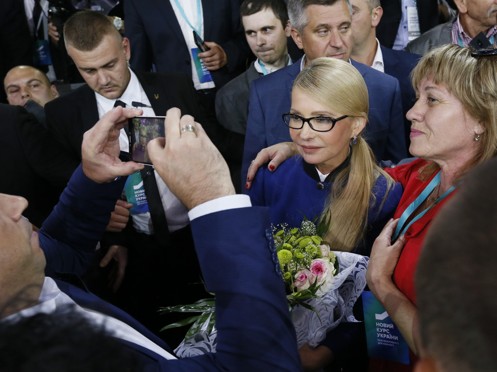 «Премьер Аваков, генпрокурор Власенко»: что будет, если Президентом станет Тимошенко