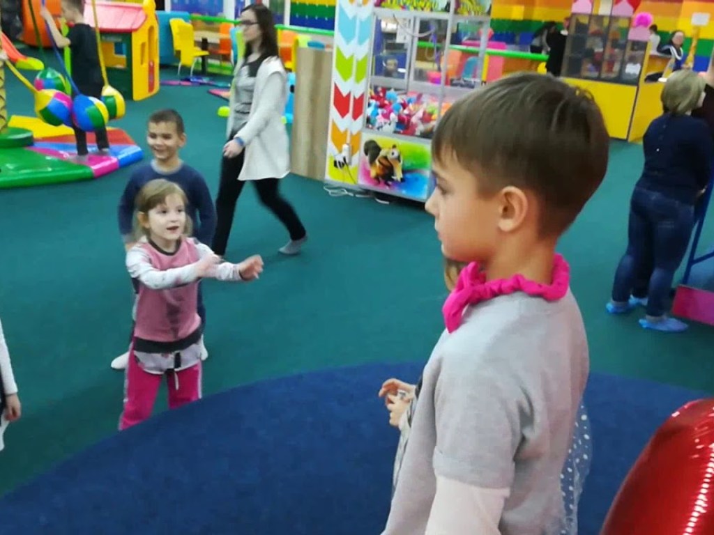 В Бердянске в местном развлекательном центре для детей отравился уже седьмой ребенок