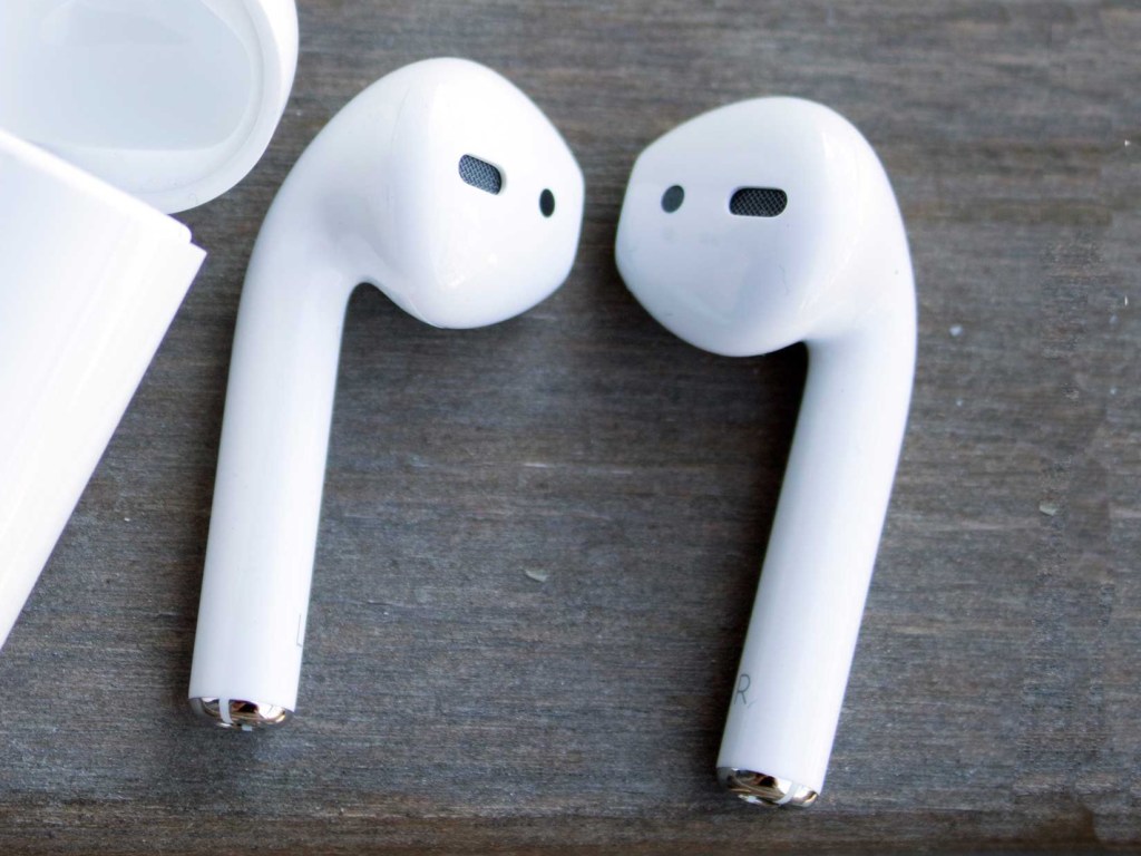 Apple выпустит наушники, которые будут мониторить состояние здоровья владельца