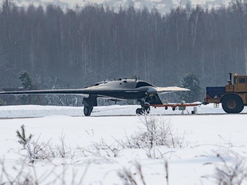 В РФ показали беспилотник с дальностью полета в тысячи километров (ФОТО, ВИДЕО)