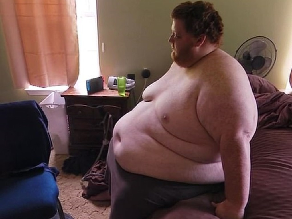 Психанул: 270-килограммовый американец сбросил половину своего веса (ФОТО)