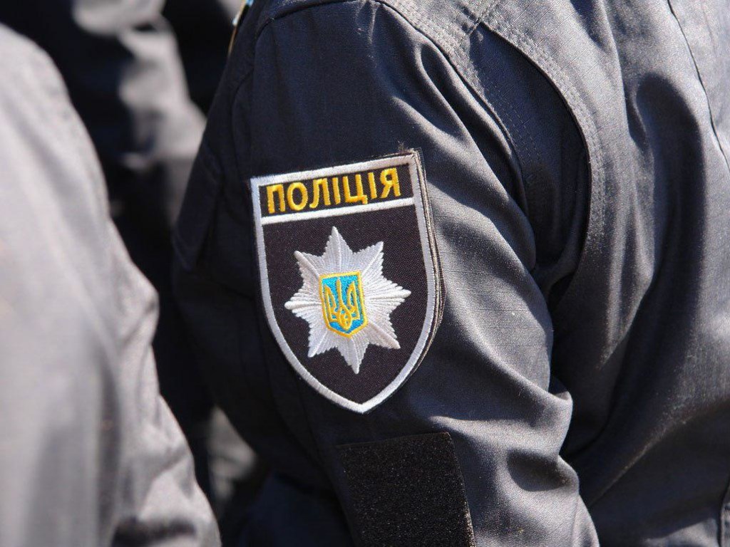 Избил, изнасиловал и отобрал телефон: 45-летний мужчина напал на девушку-провизора в аптеке Харькова