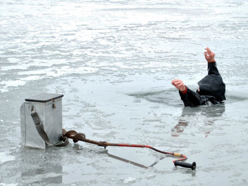 В Киеве утонул рыбак