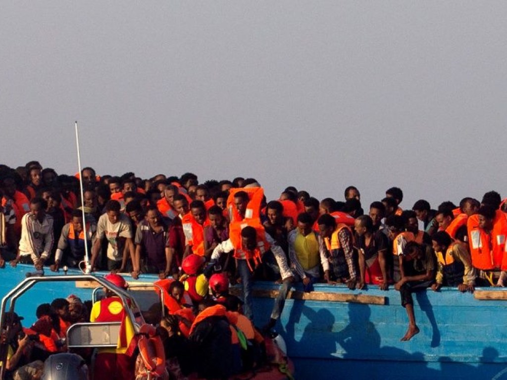 Выселение Италией арабских беженцев говорит о намерении Рима проводить собственную миграционную политику – европейский аналитик
