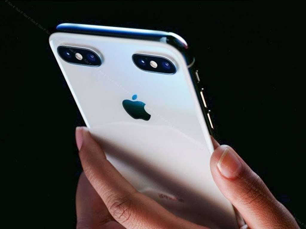 IPhone 11: Дизайнеры показали вид сразу двух новых смартфонов (ВИДЕО)