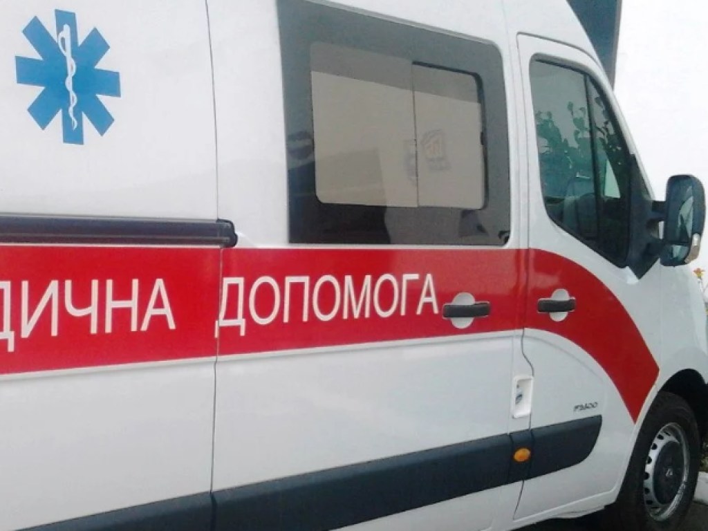 В Черновцах посреди улицы умер пожилой мужчина