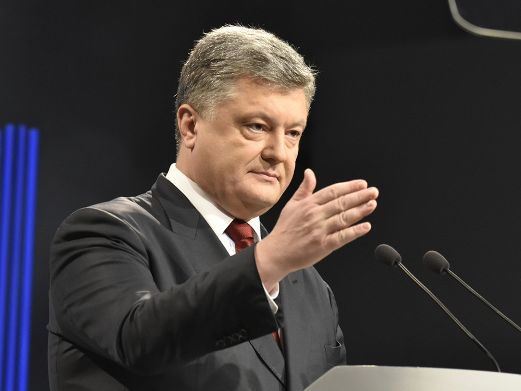Порошенко заявил о выдвижении своей кандидатуры на пост президента Украины