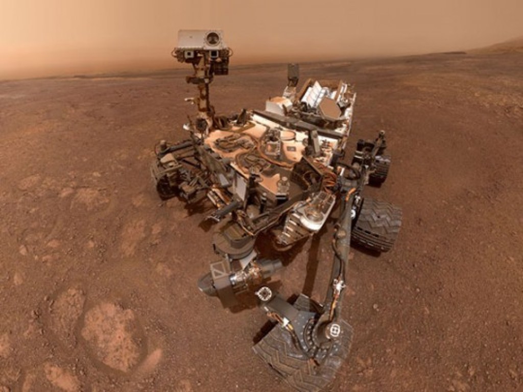 Марсоход Curiosity попрощался с NASA и сделал селфи