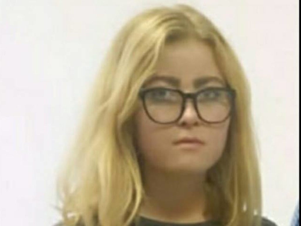 Ушла и не вернулась: в Киеве разыскивают 17-летнюю девушку (ФОТО)