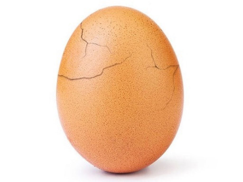 Самое популярное яйцо в Instagram дало трещину (ФОТО)