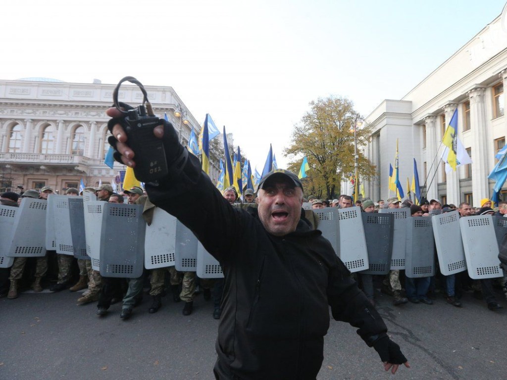 В Украине на законодательном уровне не прописано понятие «активист» и реальные полномочия данных лиц &#8212; политолог