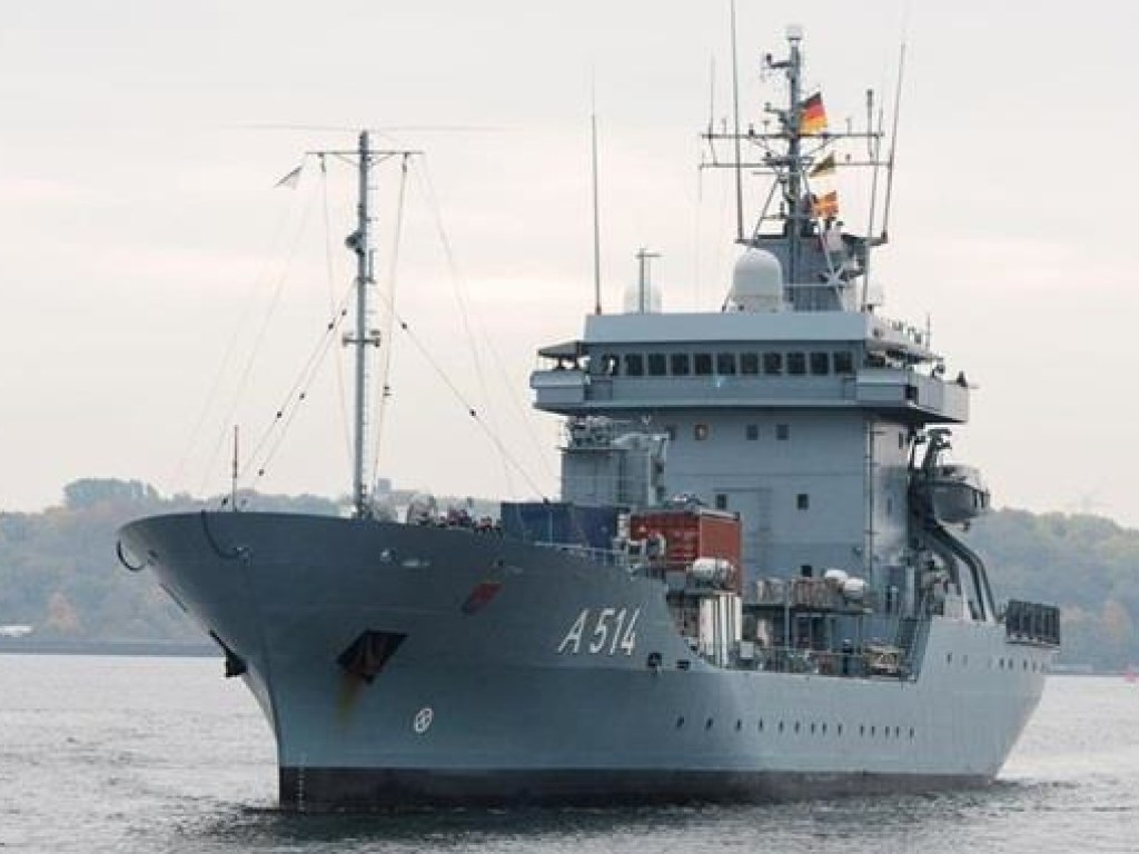Немецкая плавучая база в феврале посетит два черноморских порта