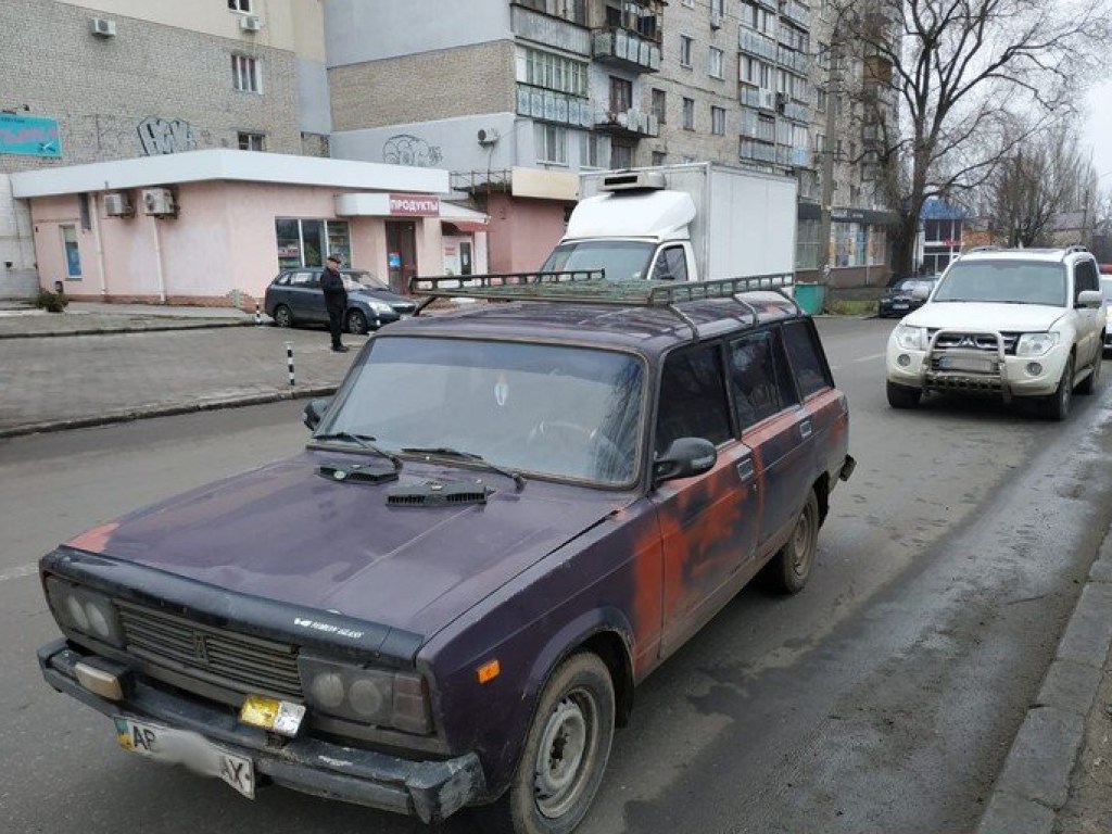 Перелом ног: в Николаеве автомобиль сбил старушку с бутылкой водки (ФОТО)