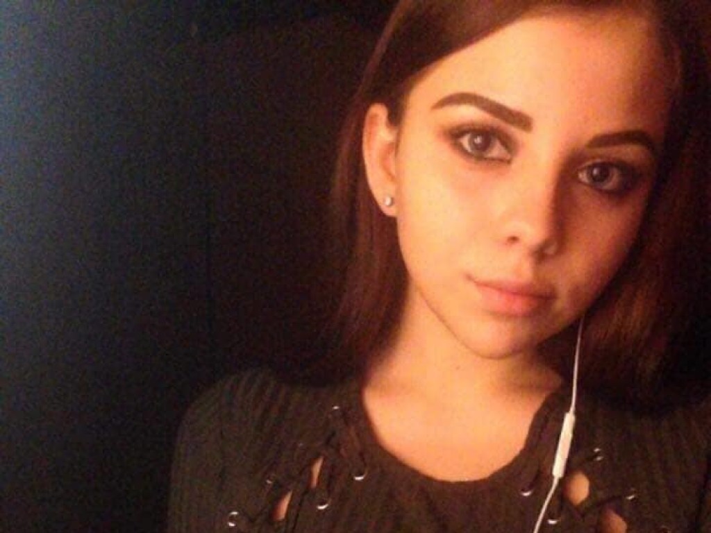 В Киеве пропала 16-летняя девочка с черным рюкзаком (ФОТО)