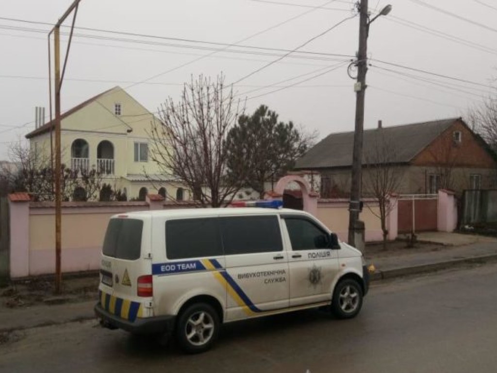 На Одесчине во двор частного дома бросили гранату (ФОТО)