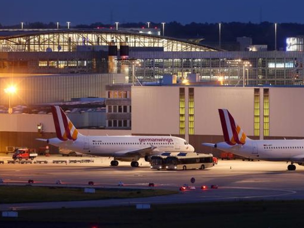 В аэропорту Гамбурга отменили десятки рейсов из-за забастовки сотрудников 