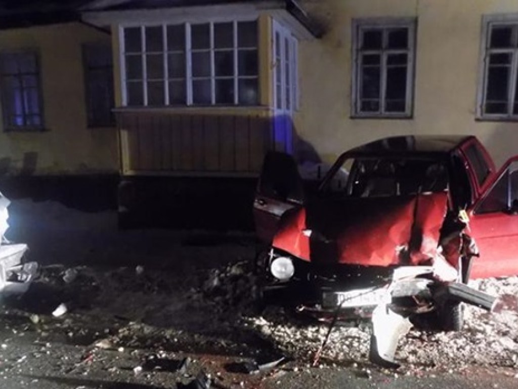 В Тернопольской области пьяный водитель за рулем Volkswagen Golf сбил трех человек (ФОТО)