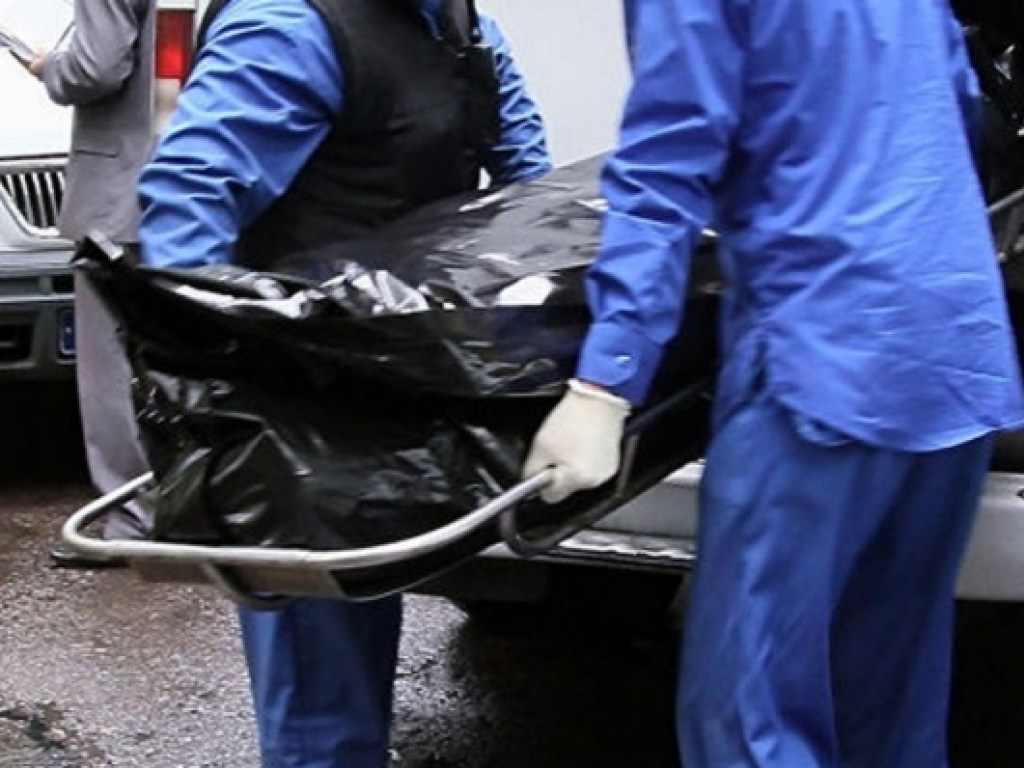 В Каменском на улице нашли тело пенсионерки