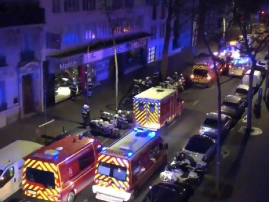 При пожаре в респектабельном районе Париже погибло семь человек (ФОТО)