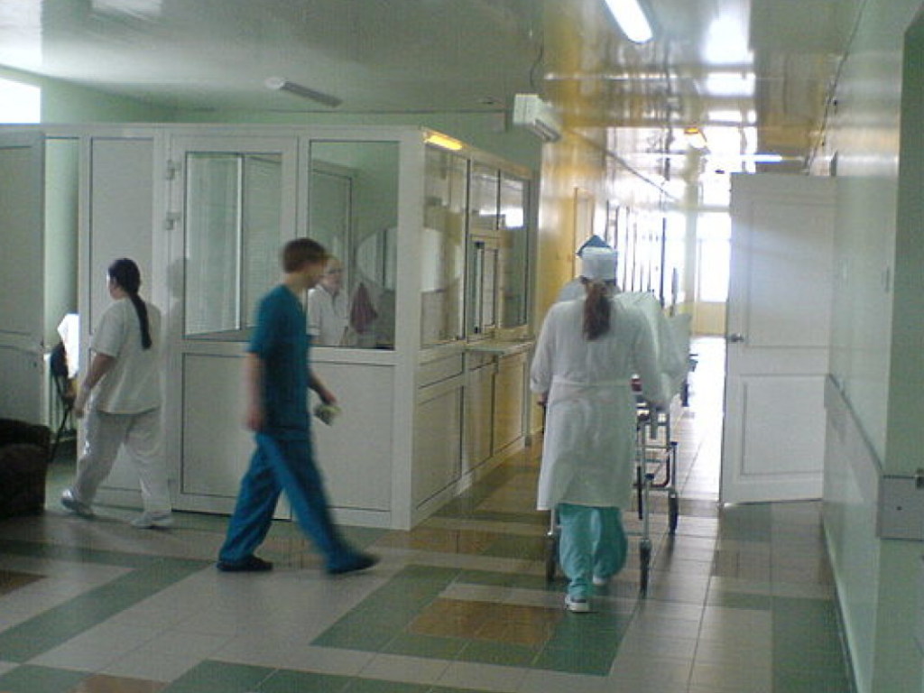 Больницы в Украине могут просто закрыться из-за отсутствия денег &#8212; эксперт