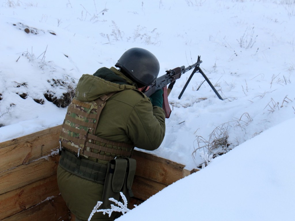 Позиции ВСУ обстреляли 12 раз, один украинский военный получил ранения